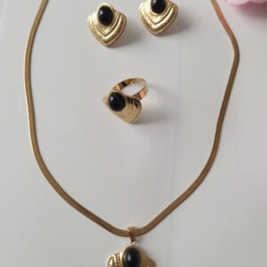 Conjunto Belisima en Negro